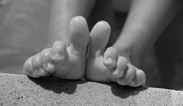 Big toe beauty. If you've got it flaunt it.