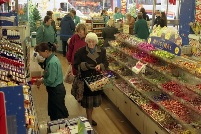 It was a Fawcett Street favourite and Woolworths was around in Sunderland for more than 80 years. There was always a huge choice at the Woolworths pick n' mix but which was your favourite?