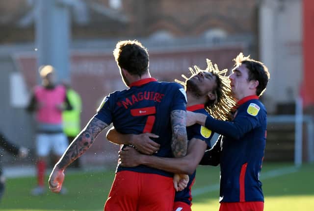 Sunderland celebrate Chris Maguire's late goal