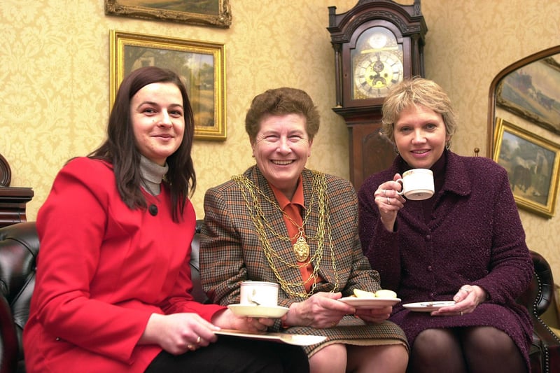 The Mayor of Doncaster, chatted with Wadworth Primary School head Elaine Molyneux (right) and Lithuanian teacher Rita Viktoraviciene, who is visiting Doncaster to learn how English is taught in this country. The Mayor welcomed the pair to the Mansion House in February 2001