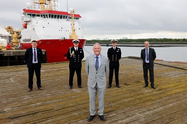 Pictured L-R: Stephen Lee (UK Docks), Commodore Phillip Waterhouse, Harry Wilson (UK Docks), Commanding Officer Captain Michael Wood MBE and Jonathan Wilson (UK Docks).
Today, Tuesday 13th July 2021, HMS Protector hosted local dignitaries whilst under pre-Antarctic maintenance.
The Ice Breaker was visited by Commodore Waterhouse the Naval regional Commander, Local MP Jacob Young, Tees Valley Mayor Ben Houchen, The Lord Lieutenant of North Yorkshire Mrs Jo Ropner, Members of Middlesbrough Council and police Force and Members of UK Docks.