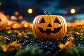 Go green for Halloween (photo: Adobe)