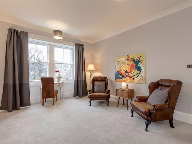 Bedroom / Family room.