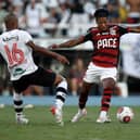Marinho (R) of Flamengo competes for the ball with Andrey dos Santos of Vasco da Gama  (Photo by Buda Mendes/Getty Images)