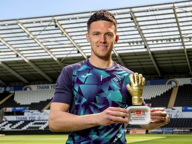Freddie Woodman with the Championship's Golden Glove award.