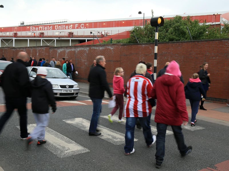 Supporters arrive for the League One play-off semi final against Swindon at Bramall Lane
