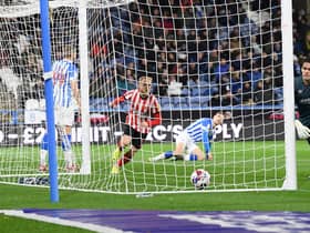 Alex Pritchard scores for Sunderland