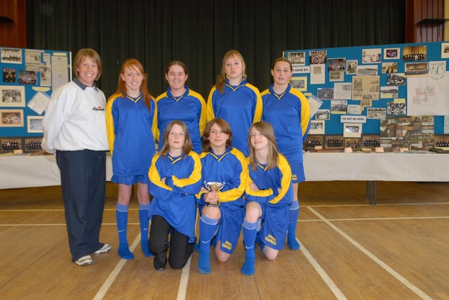 The Brinkburn Comprehensive girls football team in 2007.