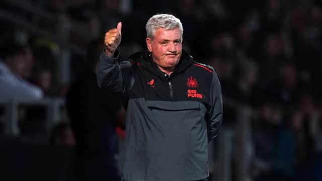 Steve Bruce gives fans the thumbs up at the Pirelli Stadium.