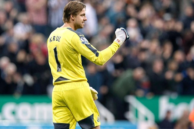 The Dutchman joined Ajax on-loan following Newcastle’s relegation to the Championship in 2016. After his loan spell at Ajax, Krul joined AZ Alkmaar on loan and then Brighton, before moving to the Amex Stadium on a permanent basis in 2017.