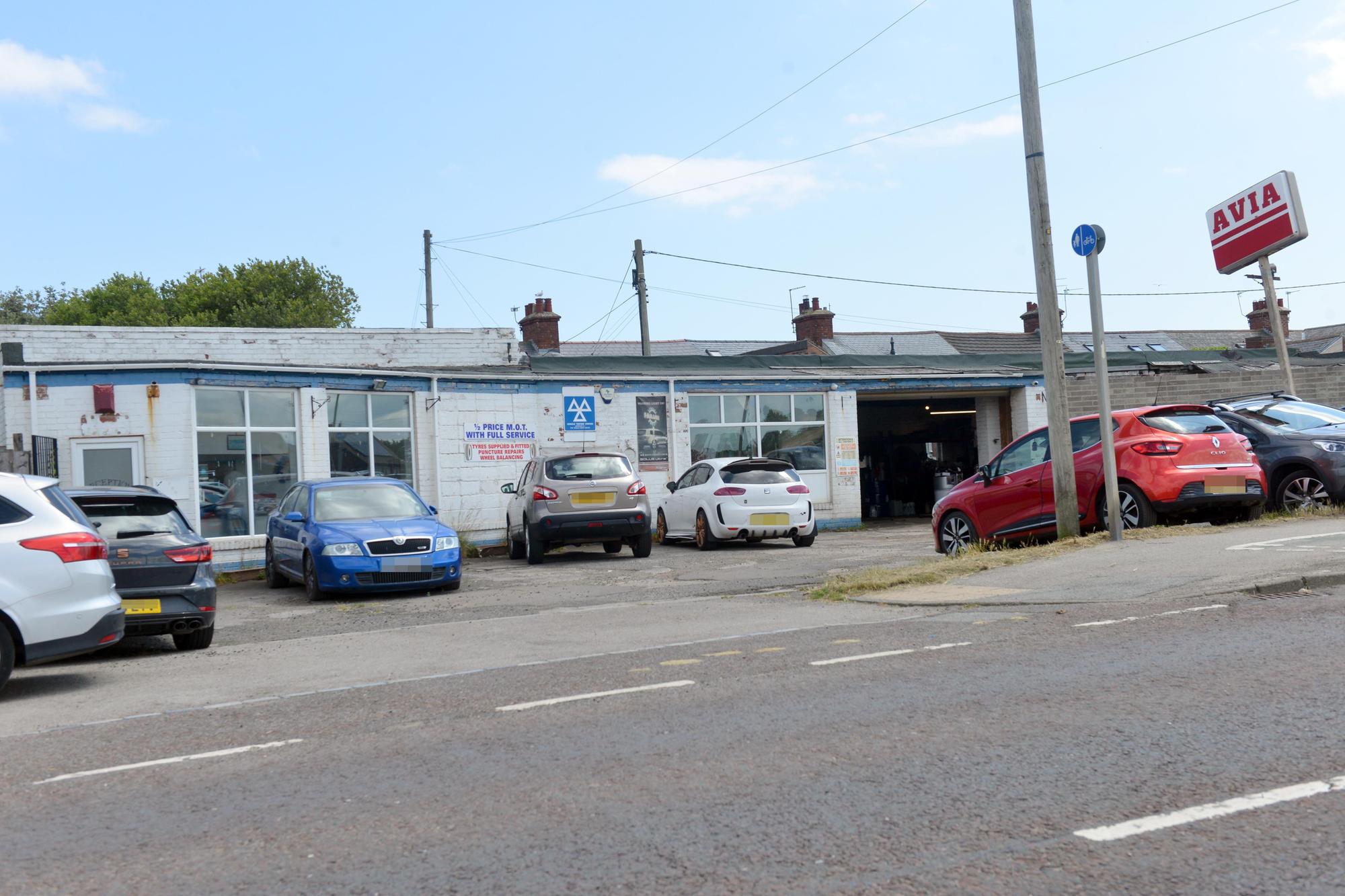 Members of the public tackled Whitburn garage fire after arsonist struck