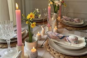 These tablescaping ideas from Viners and Mason Cash will transform your classic roast into an Easter spectacular. Image: Molly’s Home & Hosting