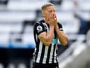 Newcastle United striker Dwight Gayle. (Photo by PETER POWELL/POOL/AFP via Getty Images)