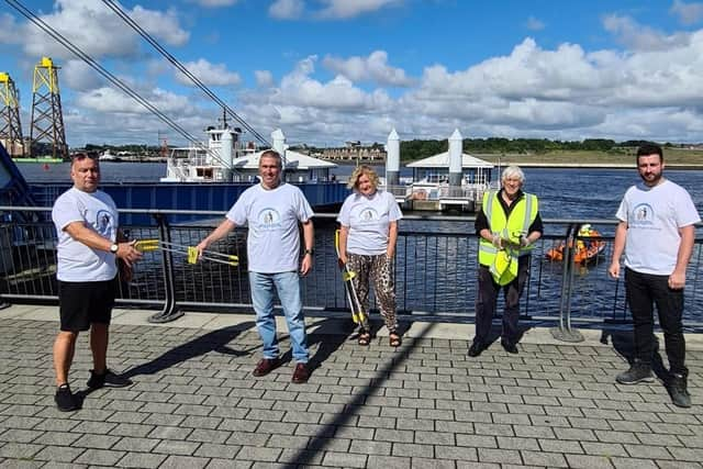 The Riverside Project Group holds its first river embankment clean up.