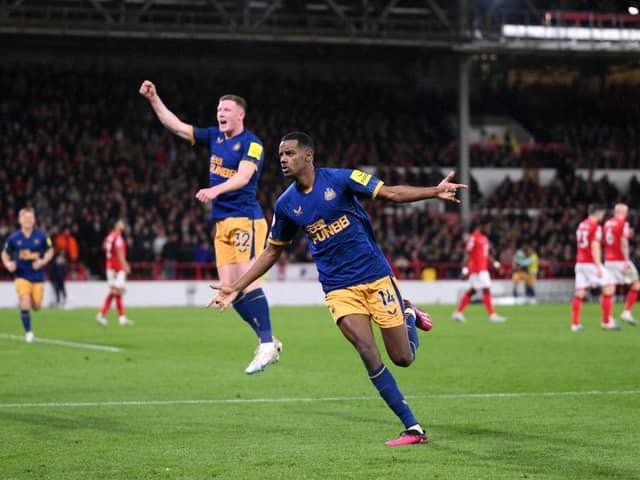 Alexander Isak of Newcastle United scores the team's second goal from a penalty kick  during the Premier League match between Nottingham Forest and Newcastle United at City Ground on March 17, 2023 in Nottingham, England. (Photo by Laurence Griffiths/Getty Images)