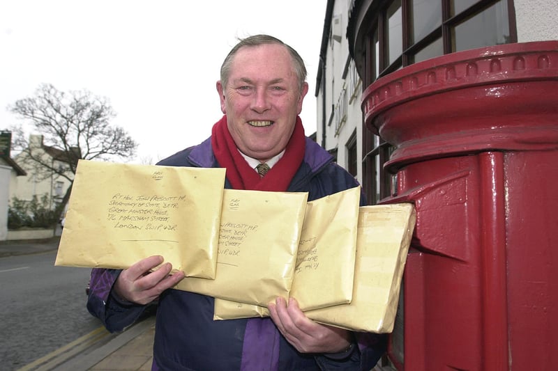Fly Finningley Campaign press spokesman Stuart Green posted off 1,000 pro-airport signatures to John Prescott MP.