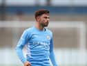Sunderland have signed Patrick Roberts from Manchester City.