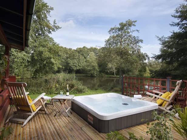 Enjoy bubbles under the stars in your very own private viewing gallery.