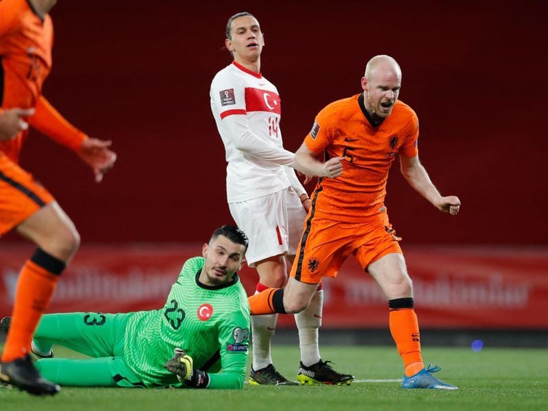 Brighton have been handed a boost in their potential move for Trabzonspor goalkeeper Ugurcan Çakir, with the Turkish side already targeting a replacement. The stopper would cost around £17.3 million. (Fotospor)
(Photo by MURAD SEZER / POOL / AFP) (Photo by MURAD SEZER/POOL/AFP via Getty Images)