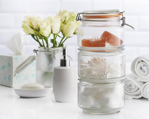 Thinking of a spring clean? Then Kilner jars are perfect for organising your pantry, kitchen cupboards or bathroom vanity unit.