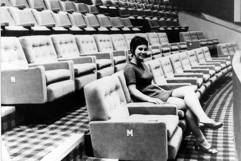 Pullman seats at the new Gaumont Cinema, Barker's Pool, formerly The Regent, in 1969. Picture Sheffield ref no s02720