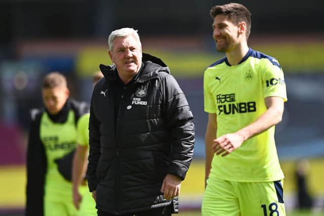 Steve Bruce and Federico Fernandez at Turf Moor last season.