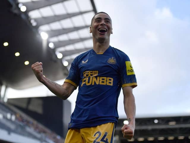 Miguel Almiron of Newcastle United celebrates after scoring their sides fourth goal during the Premier League match between Fulham FC and Newcastle United at Craven Cottage on October 01, 2022 in London, England. (Photo by Tom Dulat/Getty Images)