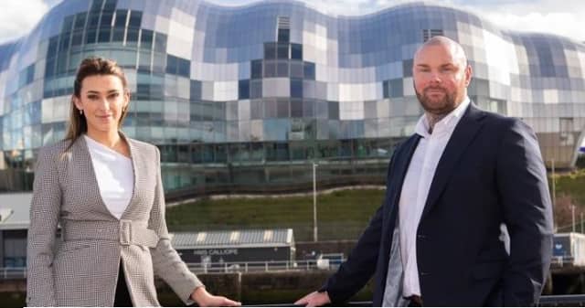 (L - R): Harriet Gibbs from Reward and Dane Nicholson from Zebra Leisure Lease.