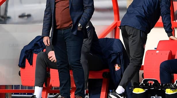 Lee Johnson has named his Sunderland team to face Lincoln City