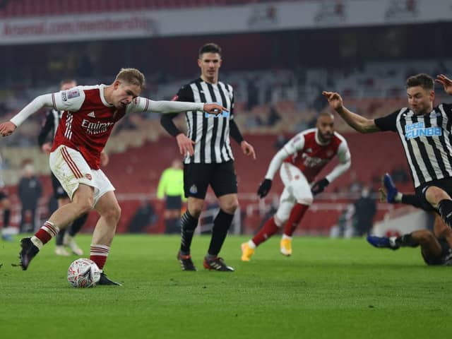Emile Smith Rowe of Arsenal scores their team's first goal during the FA Cup Third Round match between Arsenal and Newcastle United. (Photo by Julian Finney/Getty Images)