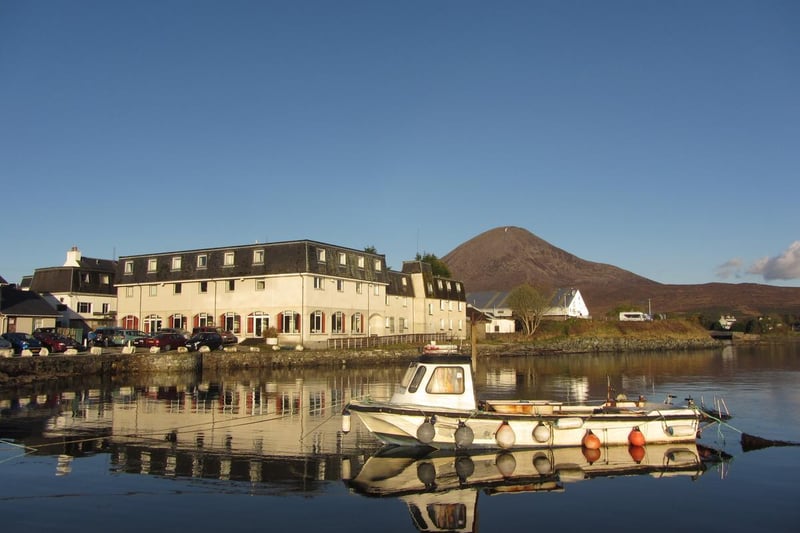With amazing views over the sea to Loch Kishorn and the Applecross Hills, Skye's Dunollie Hotel is surounded by beautiful countryside and your dog is welcome at the Redhills Lounge for both dinner and breakfast.
