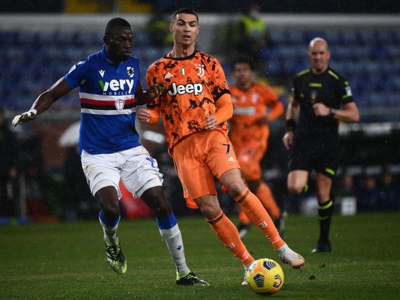 Leeds United are ready to table an offer for Sampdoria defendeer Omar Colley, and will have no issues meeting his valuation of £11.3 million. (Il Secolo XIX)

(Photo by MARCO BERTORELLO/AFP via Getty Images)