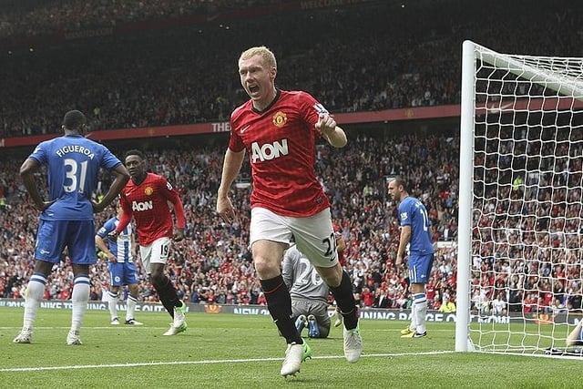 Much like many of his Manchester United teammates, Scholes won an abundance of trophies whilst playing for the Red Devil’s with a staggering 11 Premier League titles to his name.