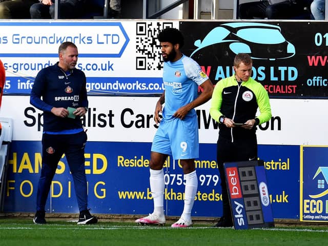 Sunderland have been boosted by the return of Everton loanee Ellis Simms.