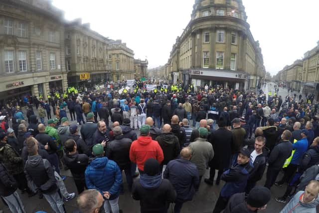 Rival protesters in Newcastle city centre. Photo credit: North News and Pictures