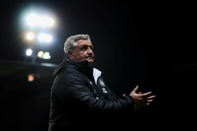OXFORD, ENGLAND - FEBRUARY 04: Steve Bruce manager of Newcastle United applauds after the FA Cup Fourth Round Replay match between Oxford United and Newcastle United at Kassam Stadium on February 04, 2020 in Oxford, England. (Photo by Catherine Ivill/Getty Images)