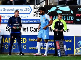 Ellis Simms made his Sunderland return at Kenilworth Road
