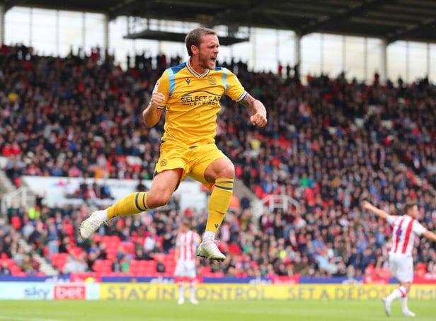 Newcastle United are linked with Reading's former Chelsea midfielder John Swift. (Photo by Ashley Allen/Getty Images)