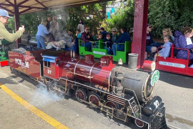 Take a trip on the train in the South Marine park! This is also ideal for the little ones to experience the beauty of the park in a fun way.