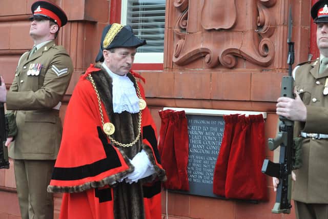 Mayor of South Tyneside, Coun Alan Smith, unveiling the All Wars Memorial at Jarrow Town Hall in 2017.