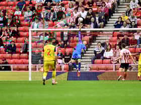 Sunderland goalkeeper Thorben Hoffmann