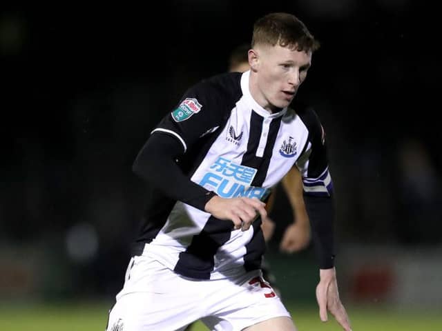 Elliot Anderson has been loaned to Bristol Rovers.