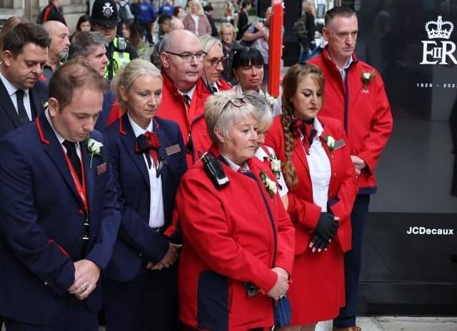 Dated: 19/09/2022
MINUTES SILENCE QUEENS FUNERAL 
A minutes silence is observed by LNER staff and commuters at Newcastle's Central Station in memory of Her Majesty Queen Elizabeth II today (Monday) 
See Queen Funeral round up 