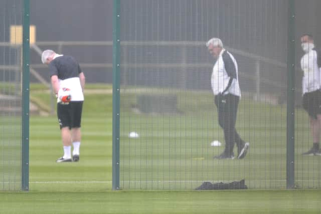 Steve Bruce, centre.