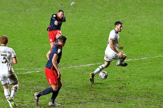 Aiden McGeady's goal puts Sunderland two goals to the good at MK Dons