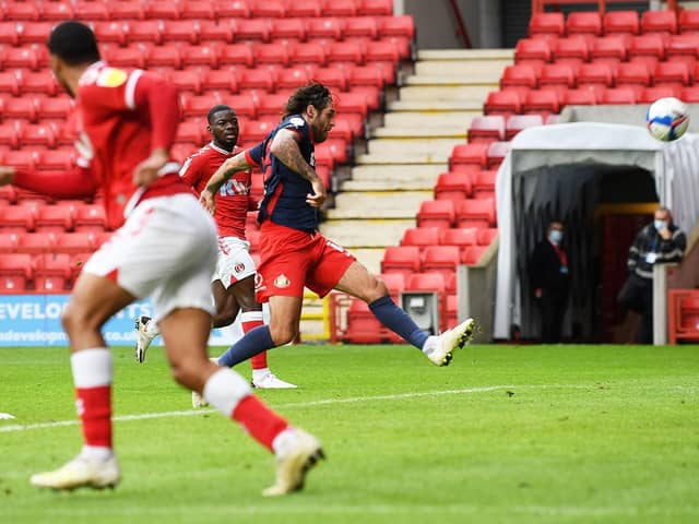 Danny Graham misses a big chance to put Sunderland ahead at The Valley