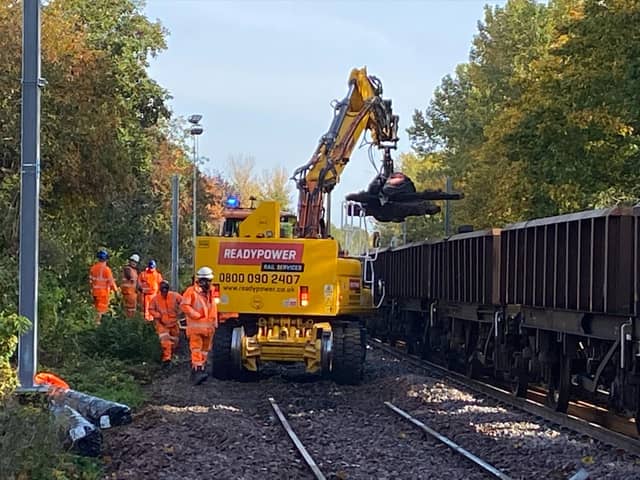 Teams working on the Metro Flow project.