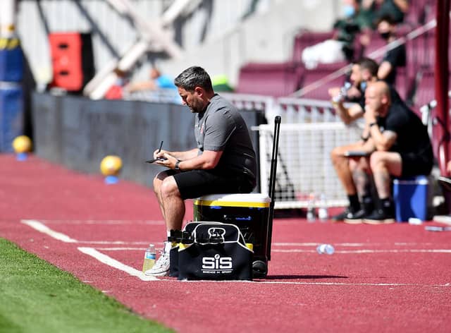 Sunderland boss Lee Johnson at Tynecastle