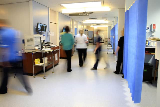 The bank rate pay for nuses on some wards will be cut at Sunderland and South Tyneside Hospitals