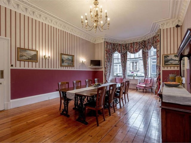 Dining room.